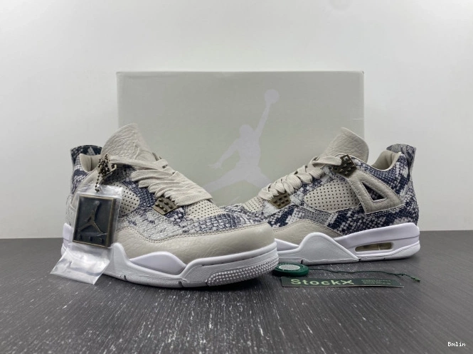 Boostmaster lin Retro 819139-030 Snakeskin Jordan 4 0821